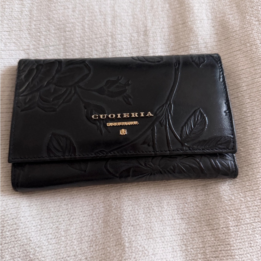 Cuoieria Black Embossed Floral Leather Wallet